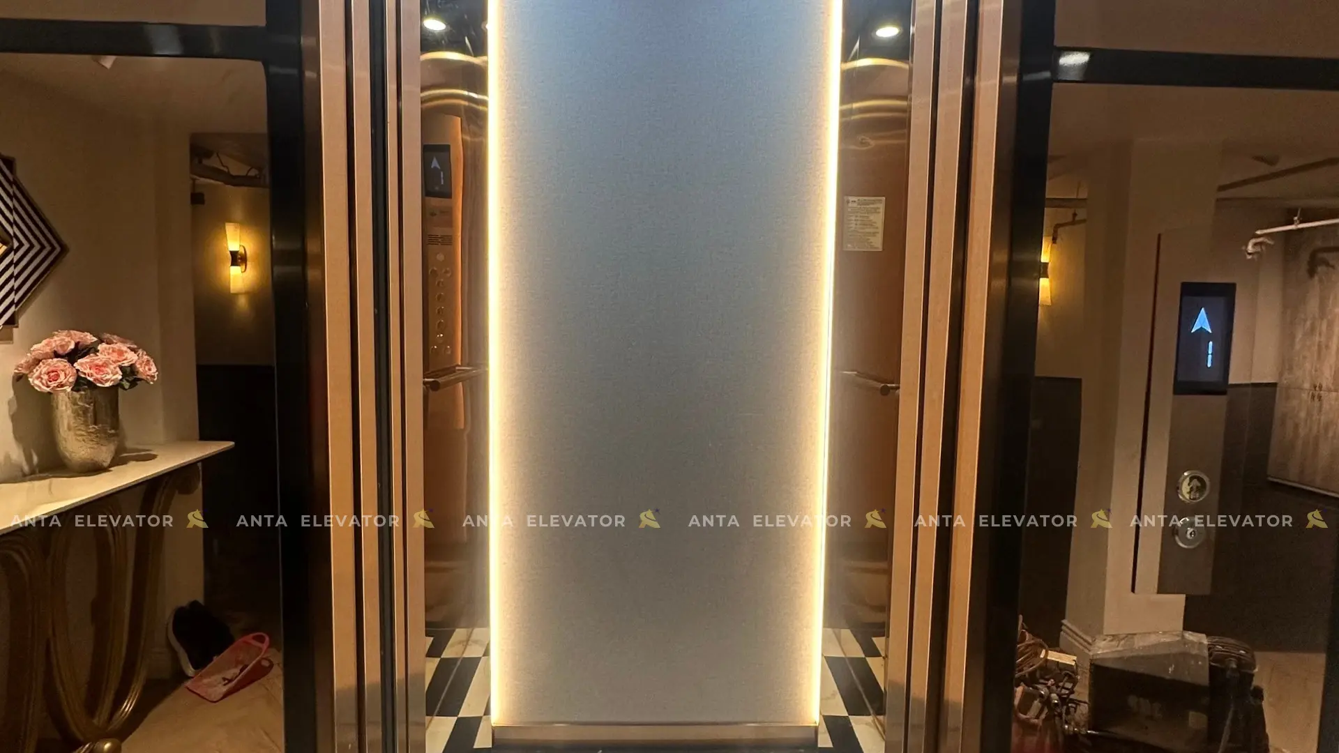 Thang Máy Kính Gia Đình – Chị Thu Hà – Louis Hoàng Mai