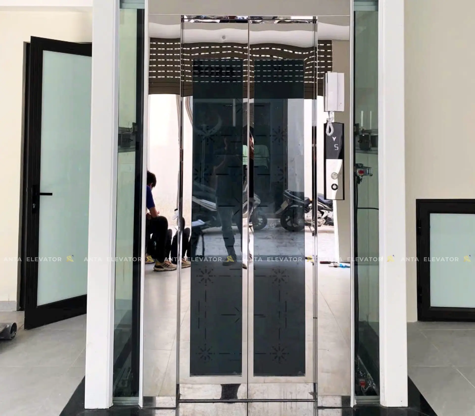 Thang Máy Kính Gia Đình – Ông Hải – Vinhomes